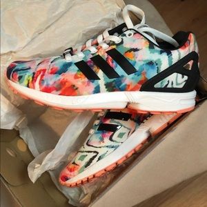 Adidas Women’s ZX FLUX W size 7